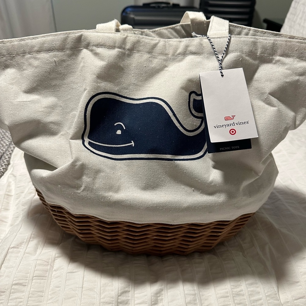 Vineyard Vines tote